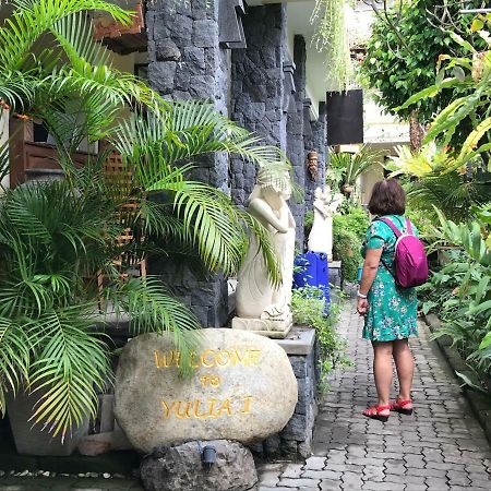 Yulia 1 Panzió Sanur Kültér fotó